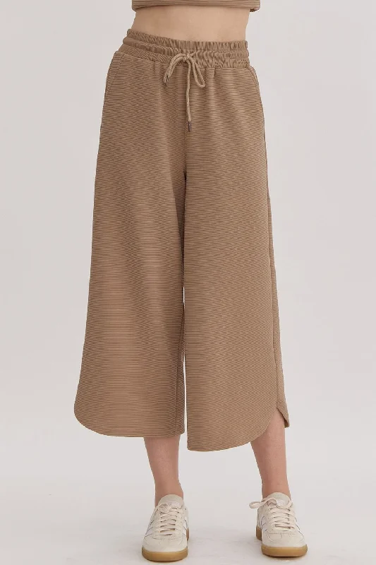 Textured Solid High Waisted Wide Leg Pants