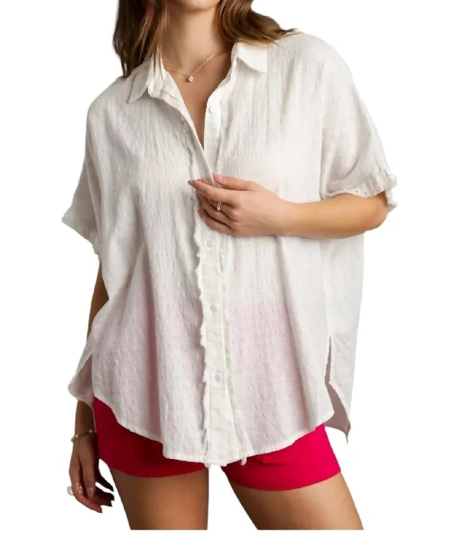 BreathabilityBoynton Beach Button Down Top In White