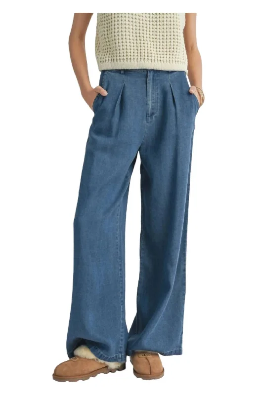 Memories Wide Leg Pants In Dark Chambray